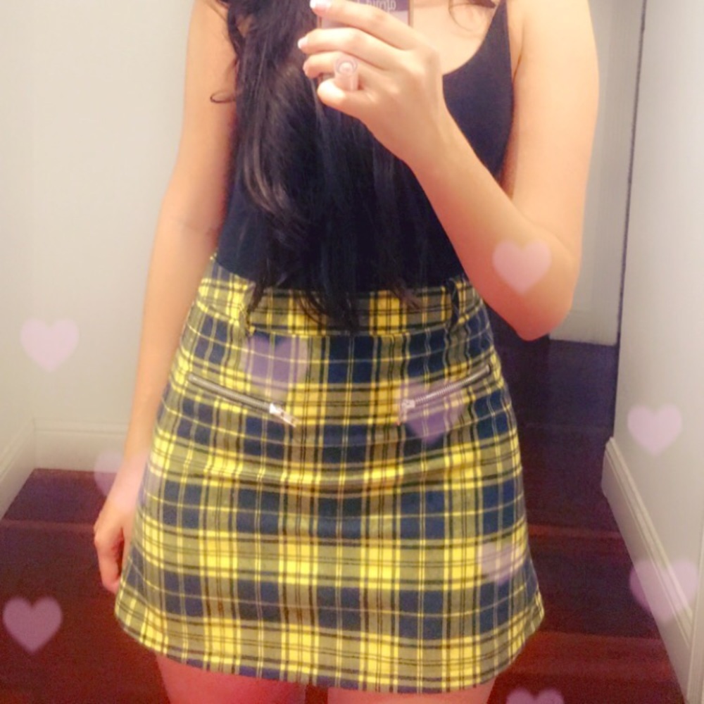 Black and yellow checkered skirt from LF